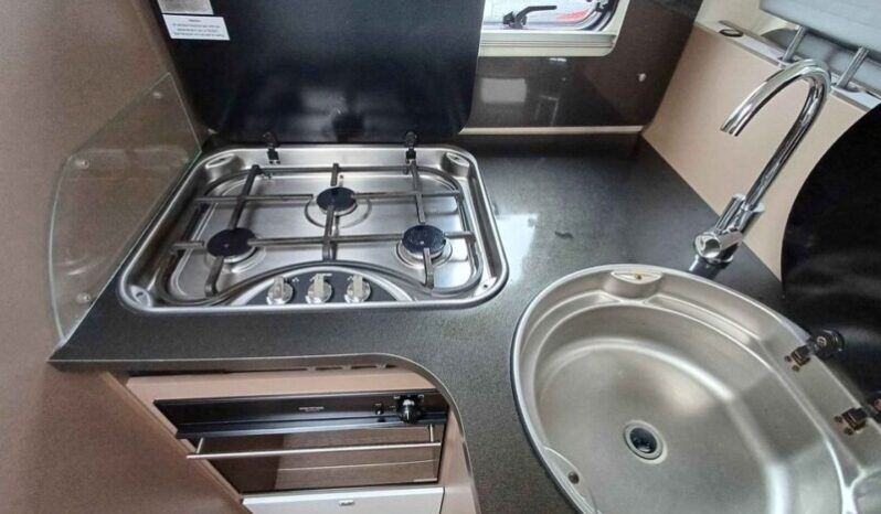 2020 Hymer Etrusco 6900QB Island Bed full