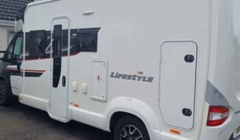 2018 Swift Lifestyle 695 full