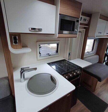 Swift Escape 674 full