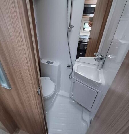 Swift Escape 674 full