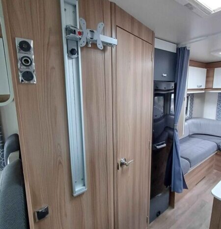 2018 Swift Escape 674 full
