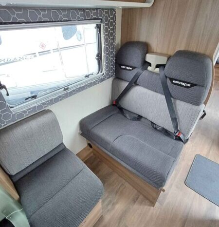 Swift Escape 674 full