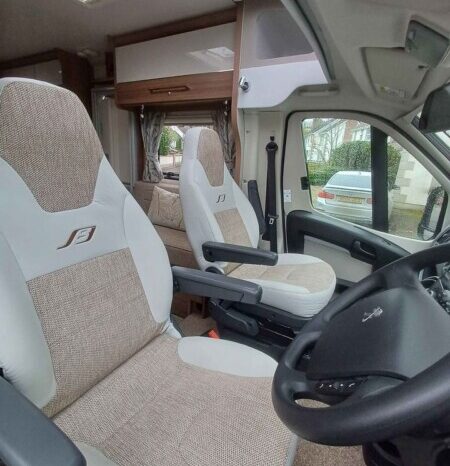 Bailey Advance 74-4 Island Bed full