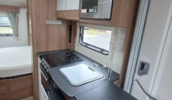Bailey Advance 74-4 Island Bed full