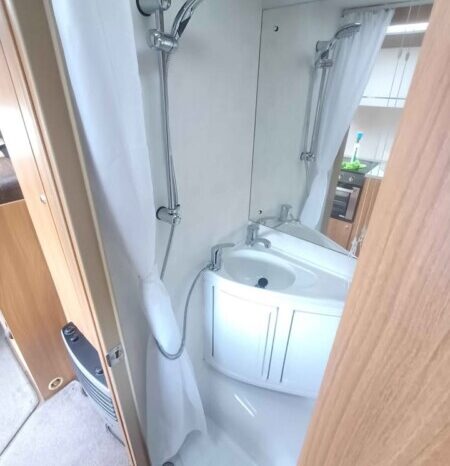 Swift Escape 696 full