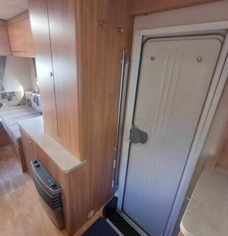 Swift Escape 686 full