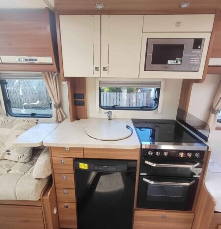 Elddis Majestic 285 full