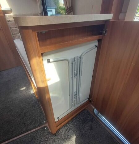 Elddis Majestic 285 full