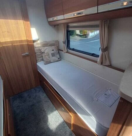 Elddis Majestic 285 full