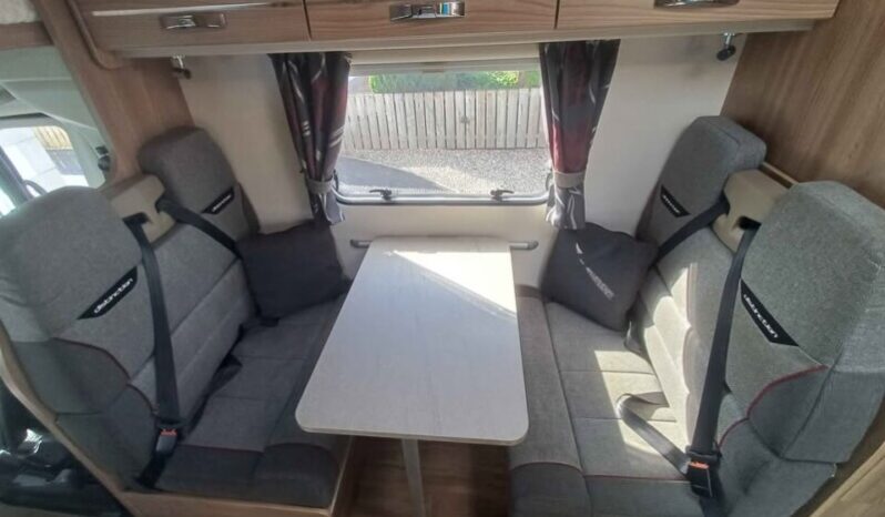 Swift Distinction 696 3500kgs full