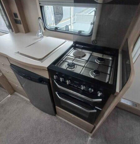 Compass Capiro 554 full