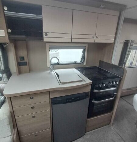 Compass Capiro 554 full