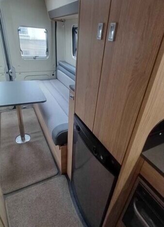 Autotrail V-Line 680s full