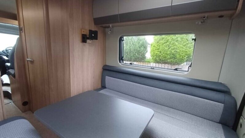 Autotrail V-Line 680s full