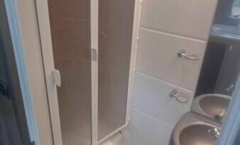 NI owned Automatic Swift Esprit 496 full