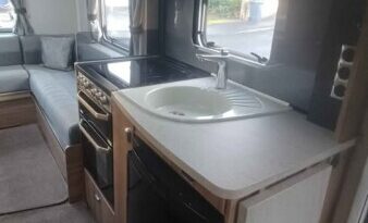 NI owned Automatic Swift Esprit 496 full