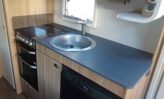8ft Swift Europa 866 full