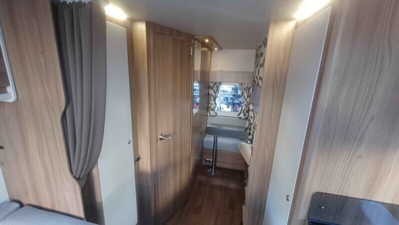 8ft Swift Europa 866 full