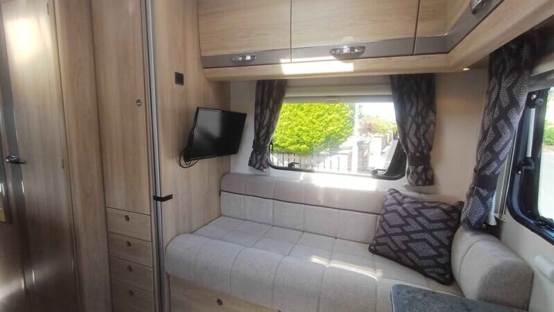 Elddis Autoquest 196 full