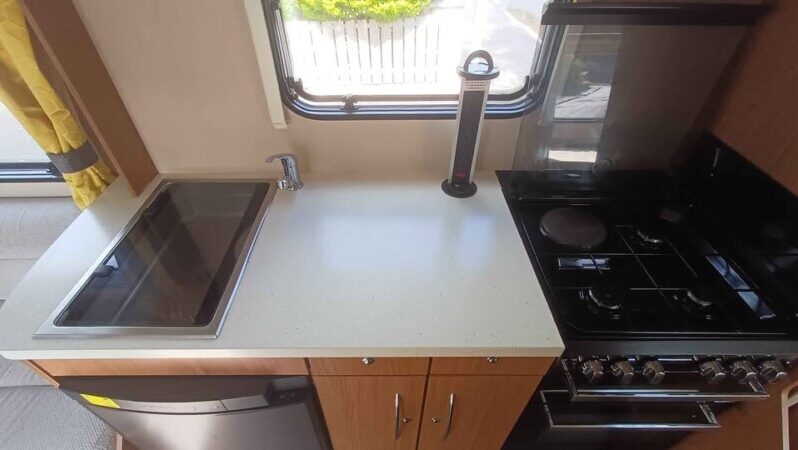 NI Registered Auto-Trail Imala 734 full