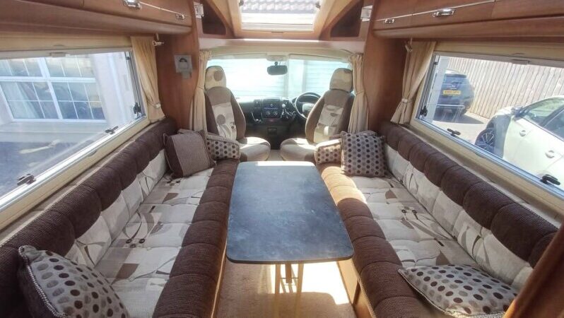 Auto Sleeper Broadway full