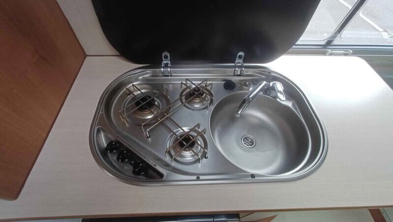 Fiat Ducato Factory Conversion Cabervan Coral full