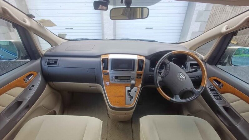 Toyota Alphard Micro Camper full