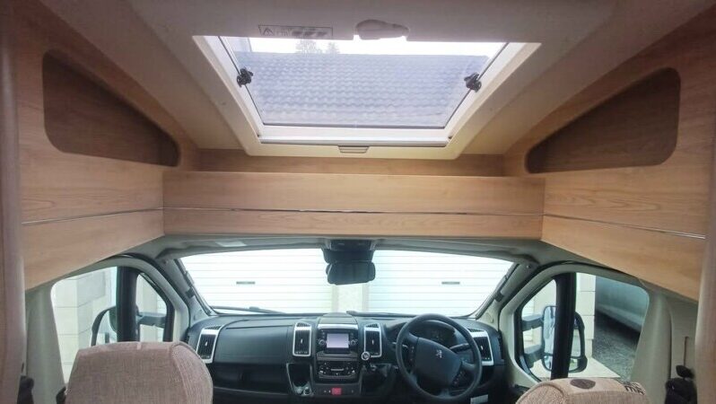 Elddis Majestic 115 full