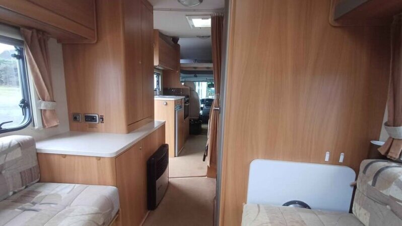 Swift Escape 686 full