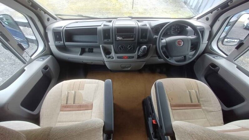 Swift Escape 686 full